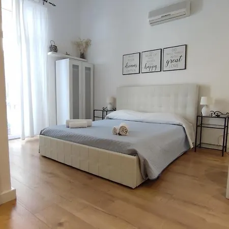 Bed & Breakfast Living Marina *