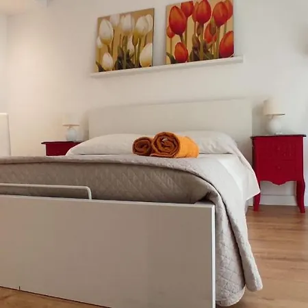Living Marina Bed & Breakfast