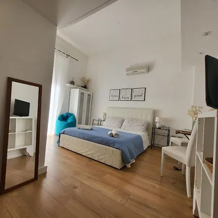 Living Marina Bed & Breakfast