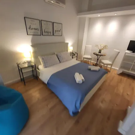 Bed & Breakfast Living Marina